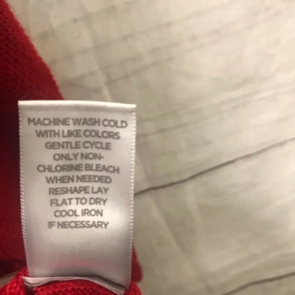 Avenue 3/4 Sleeve Hi-Lo Sweater| Red| Size 18/20 - Picture 6 of 9